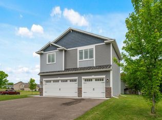 25617 10th St W, Zimmerman, MN 55398