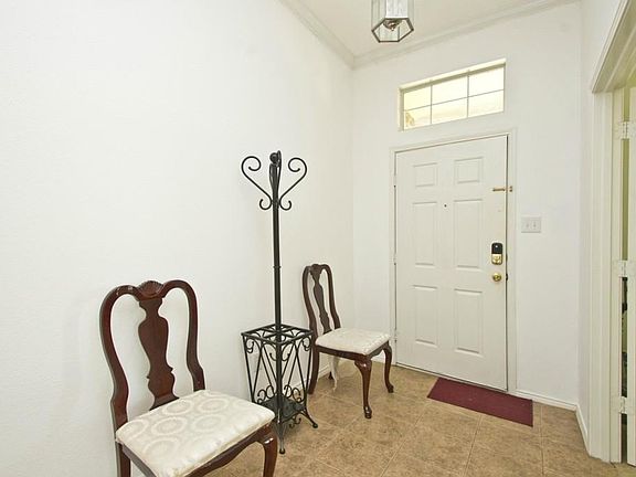3rd image of 430 Sorrel St