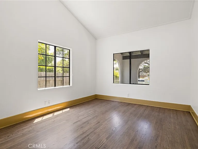 3754 Mountain View Ave — Photo 9