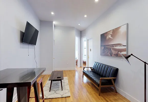 Rented by Rennit Inc. | media 16