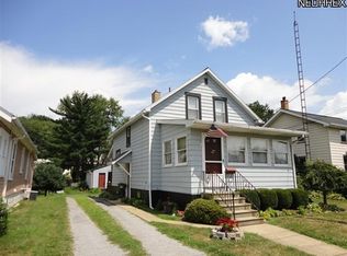476 E North Ave, East Palestine, OH 44413