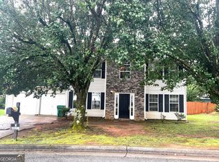 4395 Ward Bluff Ct, Ellenwood, GA 30294