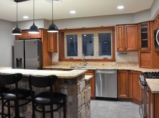 21 Skyview Ln UNIT 2, Webster, MA 01570