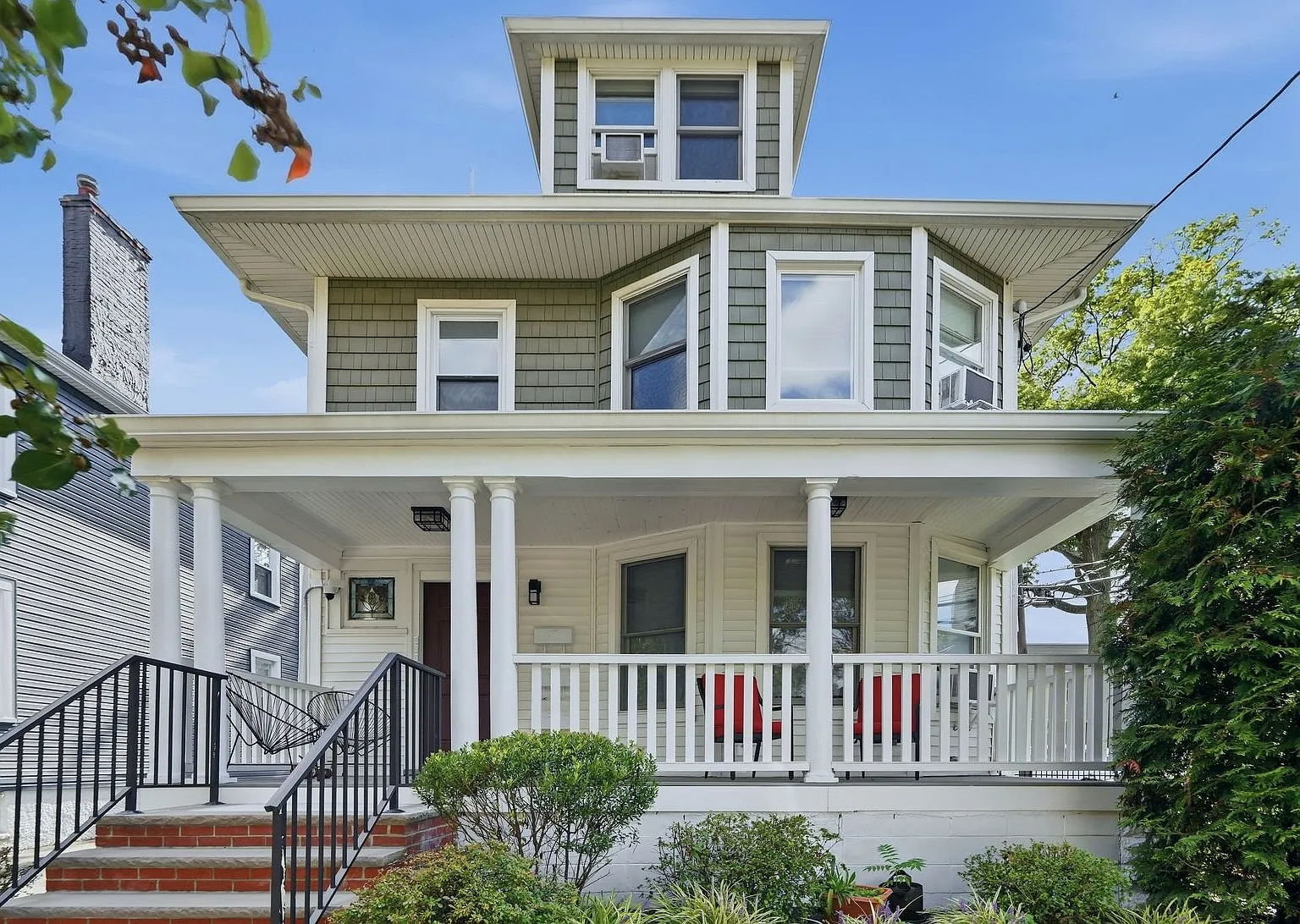 2 bed, $3,425 — Photo 2