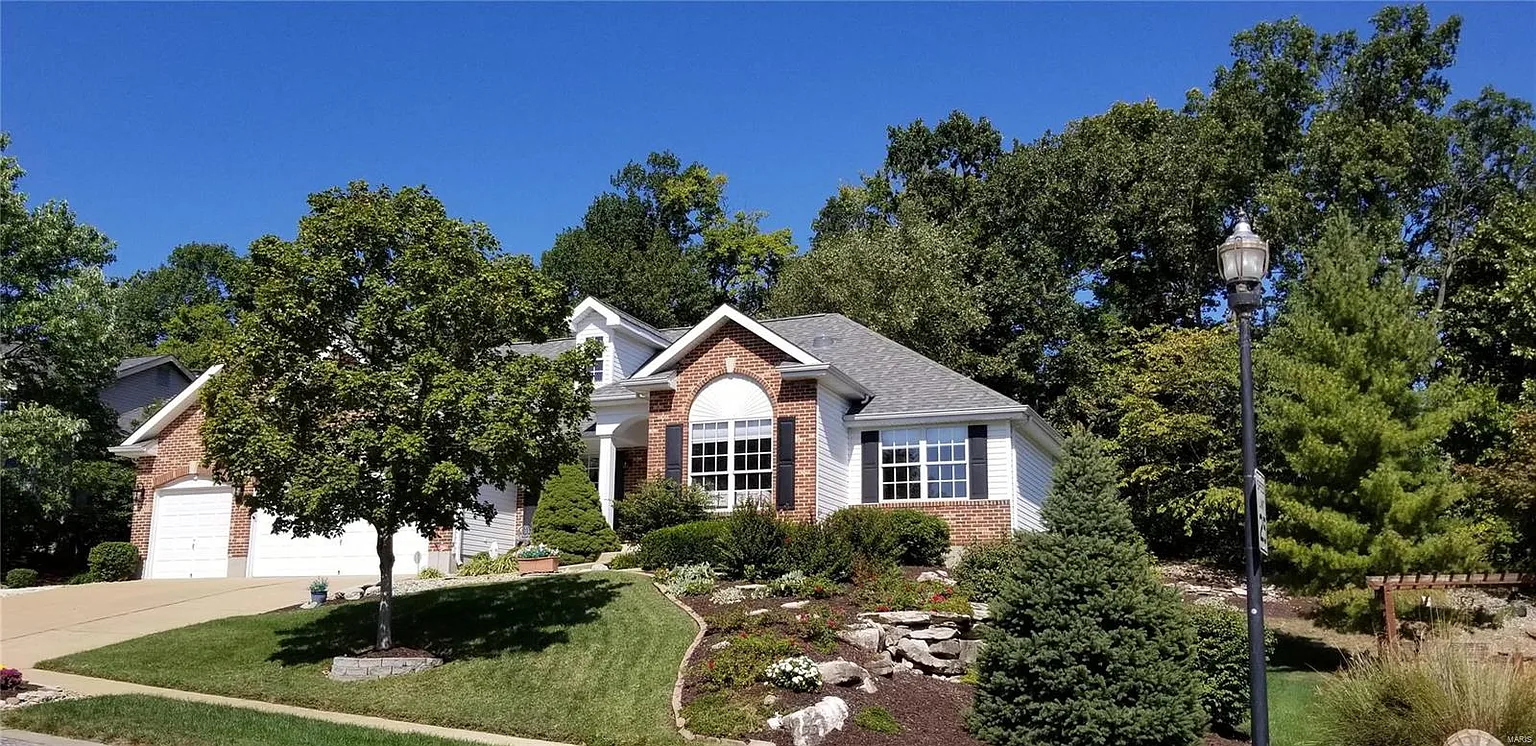 3211 Ridgetop View Dr photo 1