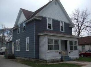 1021 5th Ave S, La Crosse, WI 54601