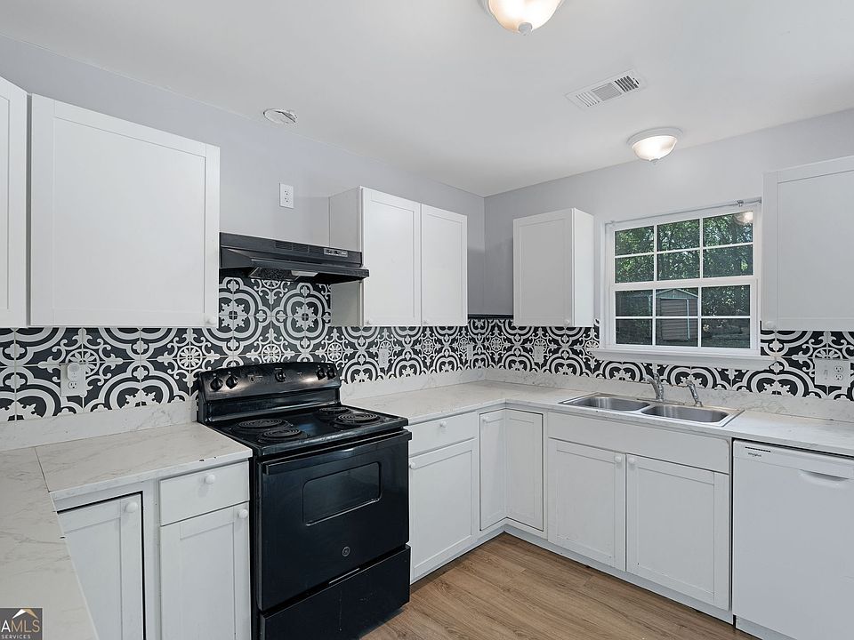 1st image of 4216 W Oak Dr