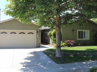 800 Bucknall Rd, Campbell, CA 95008