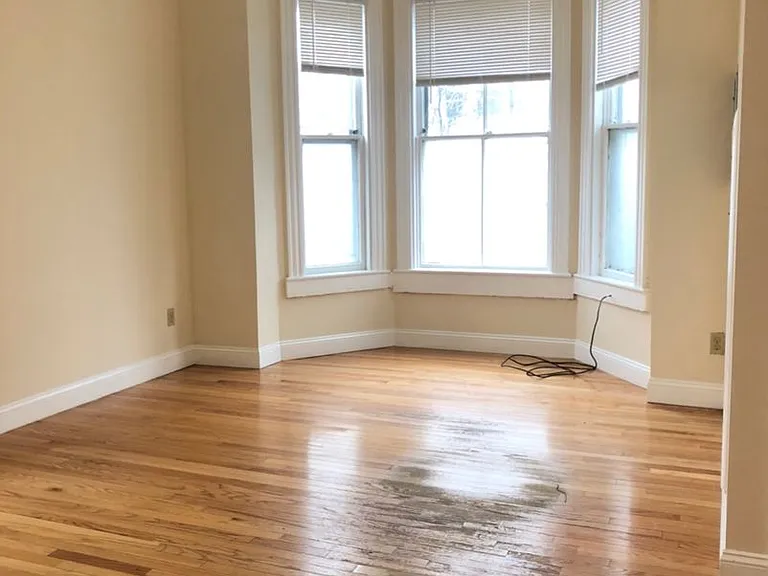 45 Laurel St — Photo 7