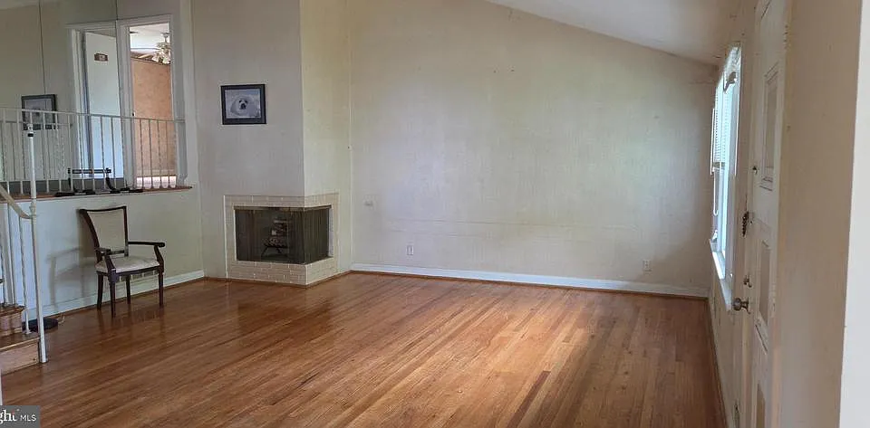 3109 Smith Ave