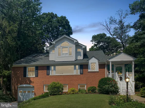 802 Parkway Ter, Alexandria, VA 22302