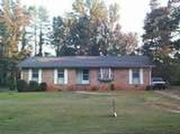 130 Kings Cir, Athens, GA 30606