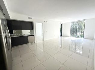 31 SE 6th St APT 307, Miami, FL 33131