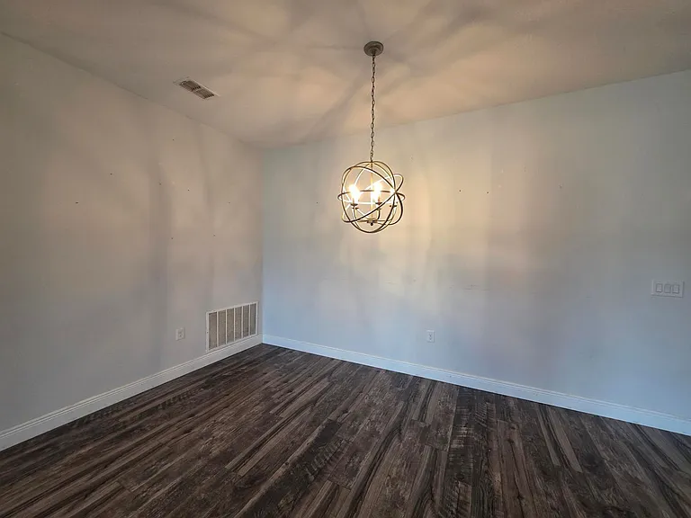 305 Drayton Ave — Photo 17