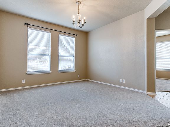 5th image of 182 GLEN EAGLES DR