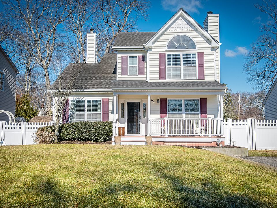 1st image of 43 Lombardy Dr