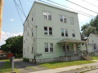 33 Chapel St, Chicopee, MA 01020