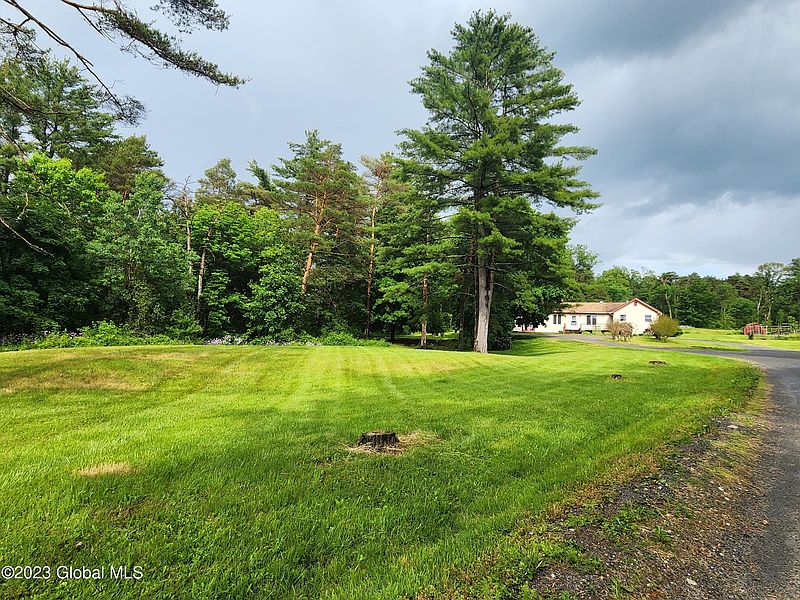 2nd image of 56 White Creek Road