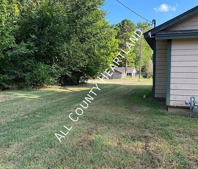 219 W Kenworthy St — Photo 31