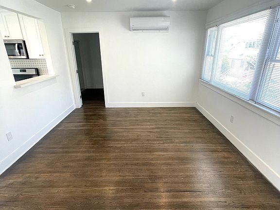 5th image of 1756 E 2nd St #1/2