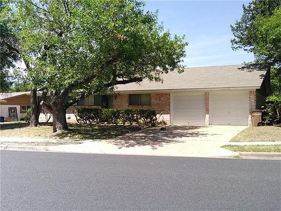 3rd image of 5708 Wellington Dr