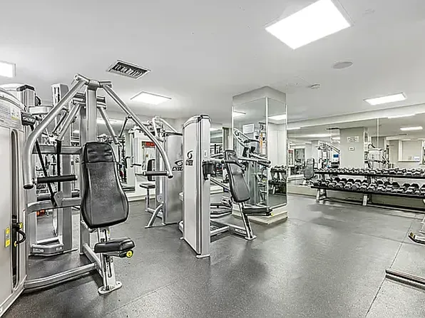 465 West 23rd Street image 24 of 28