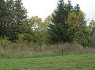 6410 Nature Dr, Racine, WI 53402