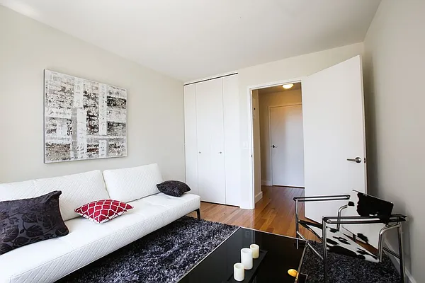 Rented by Stonehenge NYC LLC | media 83