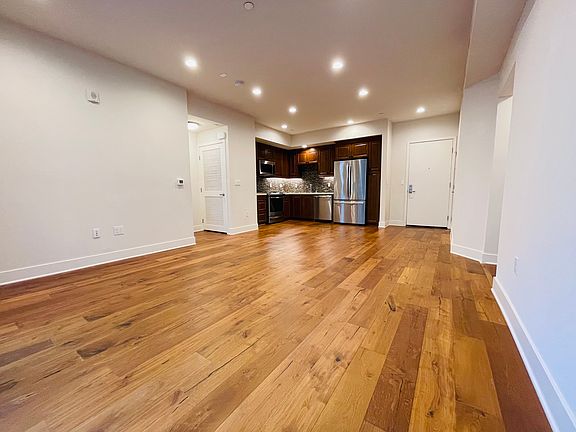 3rd image of 627 Deep Valley Dr #219