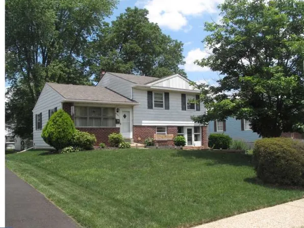 605 Exton Rd, Hatboro, PA 19040