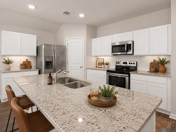 3rd image of 8278 Fairlane Dr
