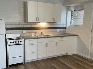 215 Paoakalani Ave #1, Honolulu, HI 96815