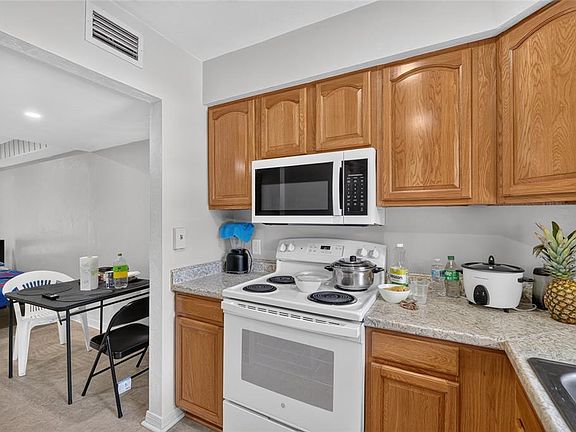 5th image of 4123 SW 15TH PLACE #2