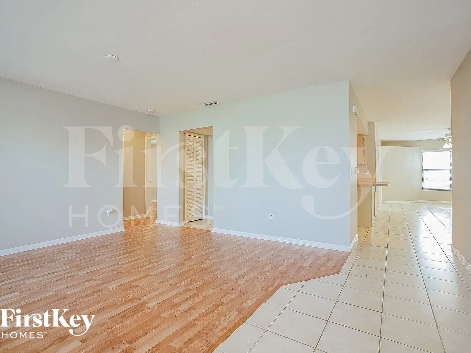 3 bed, 2.0 bath, 1345 sqft, $2,440 — Photo 2