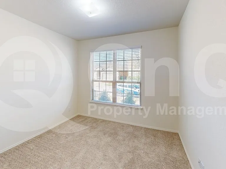 1235 Acmite Ave — Photo 13