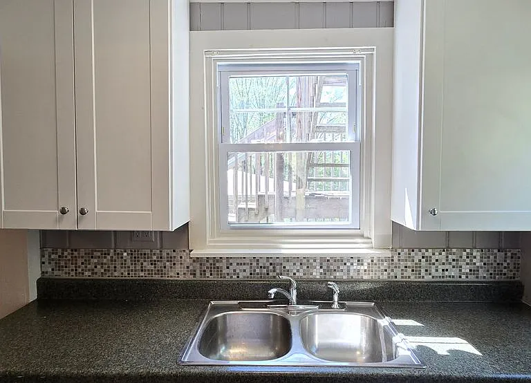 40 Maple Grove Ave #2 — Photo 5