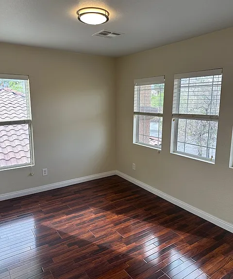 11453 Diveley Ave — Photo 25