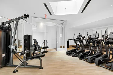 Rented by R New York