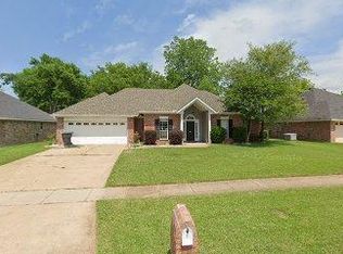 5845 Bayou Dr, Bossier City, LA 71112