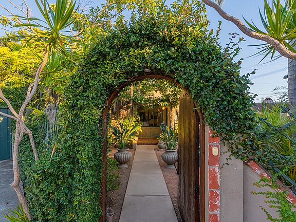 3rd image of 4299 Van Dyke Pl