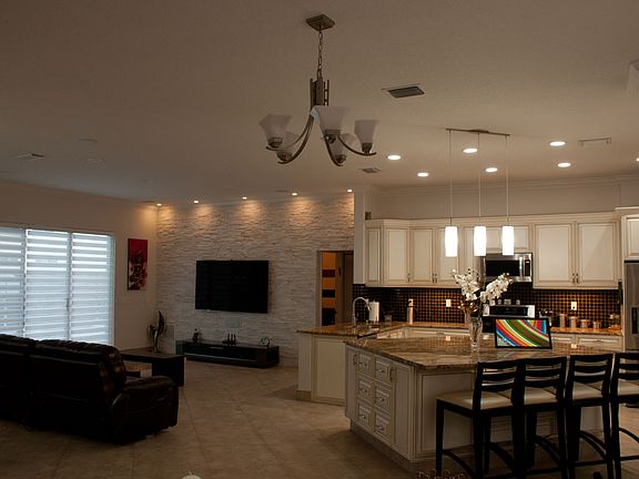 4th image of 5360 SW 32nd Way