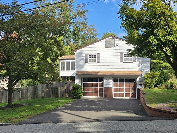5th image of 5 Cedar St