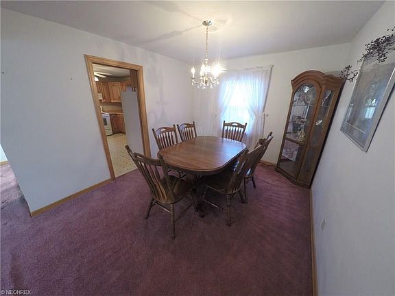 4th image of 616 Weeburn Way