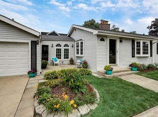 300 Nordica Ave, Glenview, IL 60025