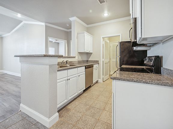 5th image of 4401 E 46th St #4441-01