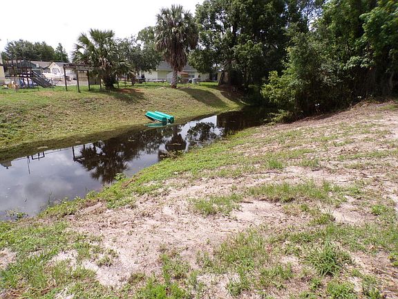 4th image of 11 SE Tomoka Pl