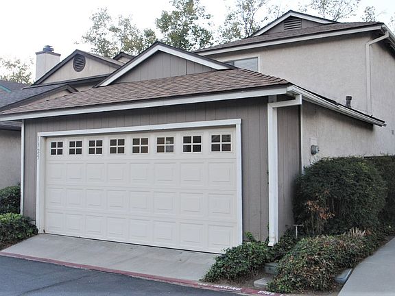 2nd image of 1325 Stonegate Ln