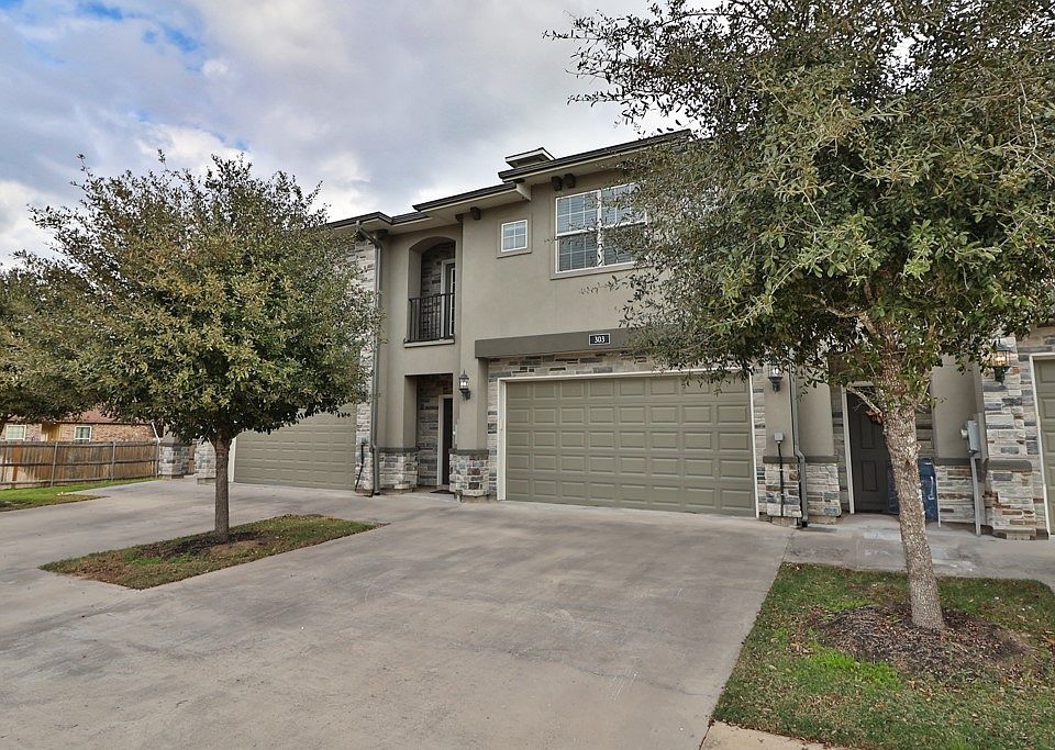 1st image of 303 Sageway Ct