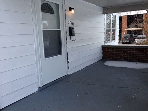 4th image of 3001 E 38th St