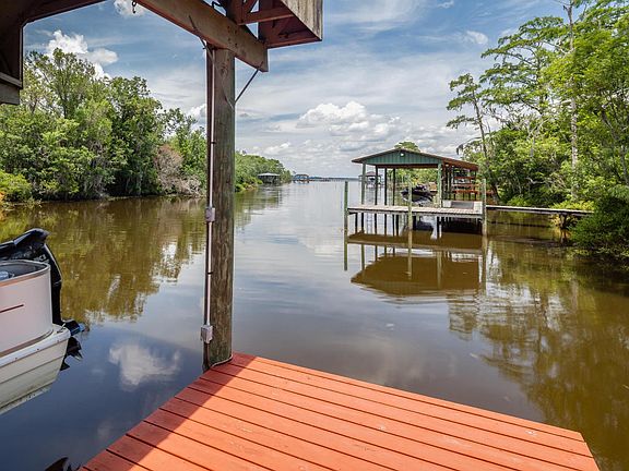 3rd image of 1808 Lakemont Cir